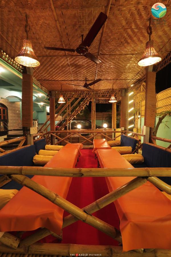 Tropical Wave Hostel Morjim Goa Экстерьер фото